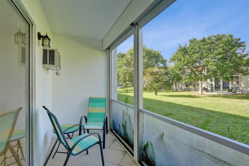 Charming Updated 1-BR/1-BA First-Floor Unit - Just 3.3 Miles to - photo 19