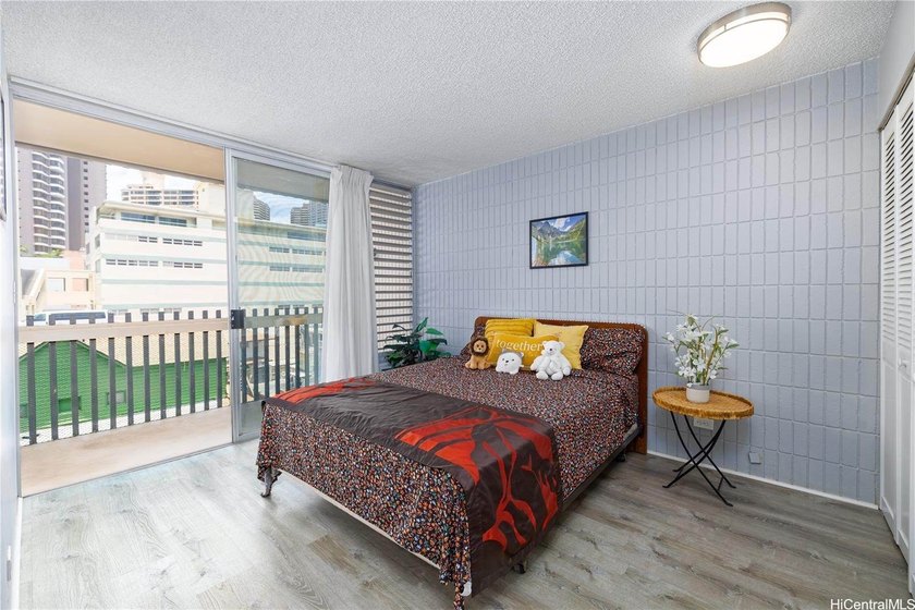 Convenient urban living in the heart of Waikiki, offered at an - photo 8