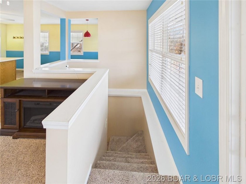 Enjoy lake living in this beautifully updated second-tier home - photo 18