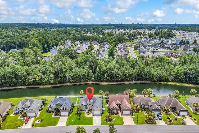 Welcome to this beautifully maintained custom-built home - photo 46