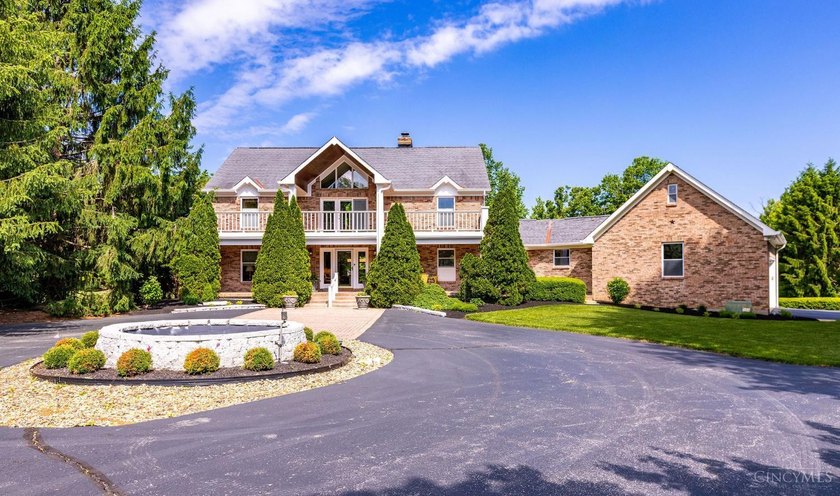 Private resort-style estate down a long winding lane on 52.826 - photo 5