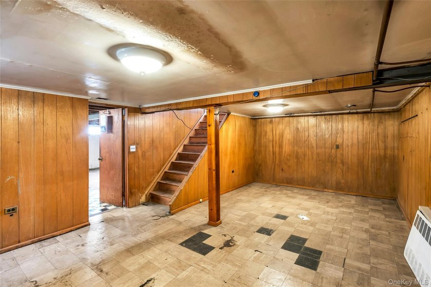 Great Opportunity! Ranch with 3 Bedrooms, Bath, Converted Garage - photo 19