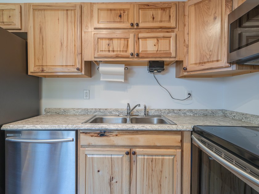 Don't Miss This Exceptional 9-Year-Young Home in Ausable Acres! - photo 28