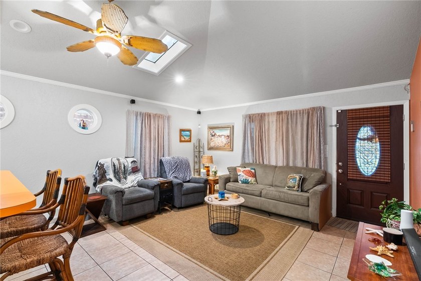 Your Rockport Paradise Awaits! Move right in and start enjoying - photo 4