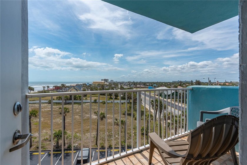 Turnkey ocean-view condo in the heart of Daytona Beach offering - photo 17