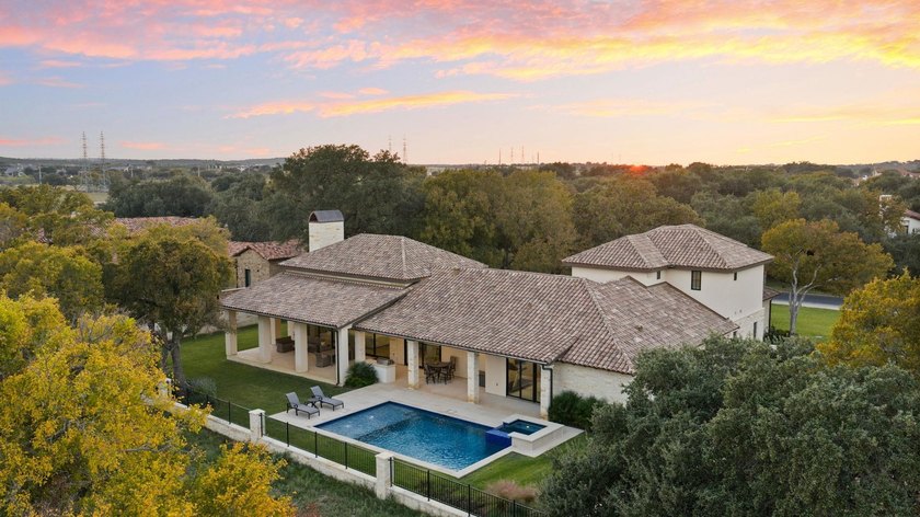 Experience modern luxury living in this stunning 2024-built - photo 4