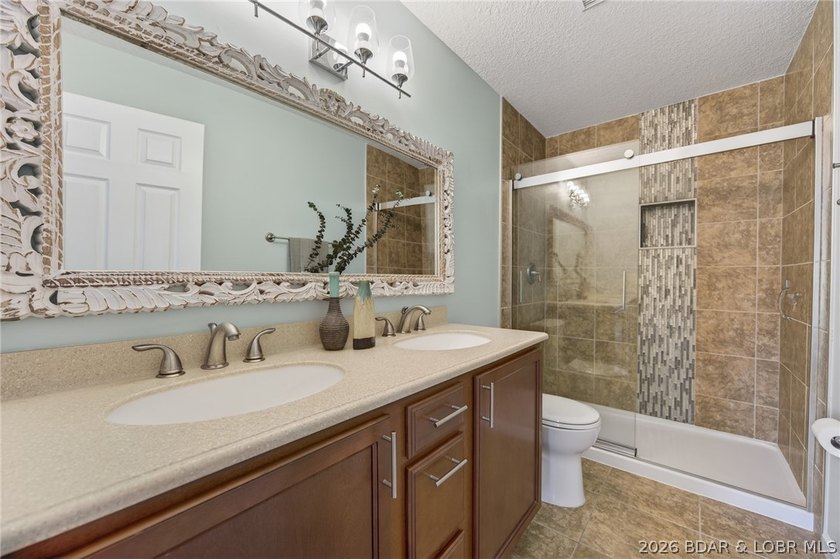 Beautifully renovated 3-bedroom, 2-bath lakefront condo at the - photo 20