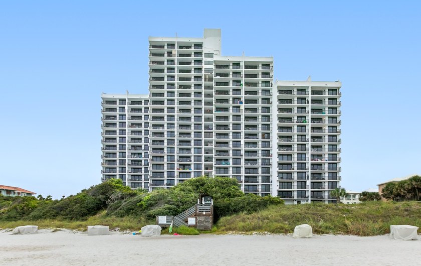 Welcome to ''The Wave,'' an extraordinary Gulf front residence - photo 50