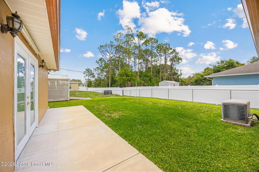 Price Improvement to $330,000! Seller is also offering a - photo 6