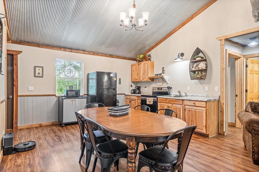 Rare opportunity to own a fully furnished duplex on - photo 20
