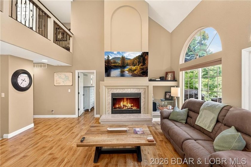 If you've been dreaming of lakefront living, welcome to 18 - photo 13