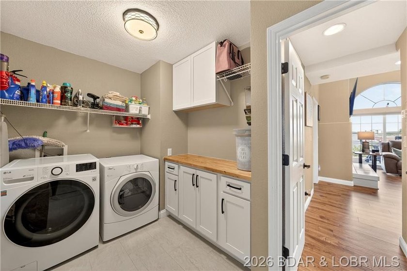 If you've been dreaming of lakefront living, welcome to 18 - photo 20