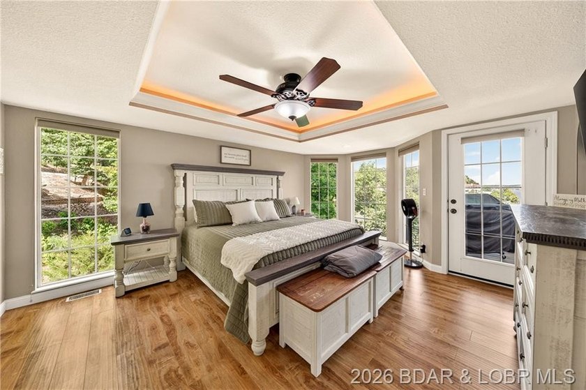 If you've been dreaming of lakefront living, welcome to 18 - photo 22