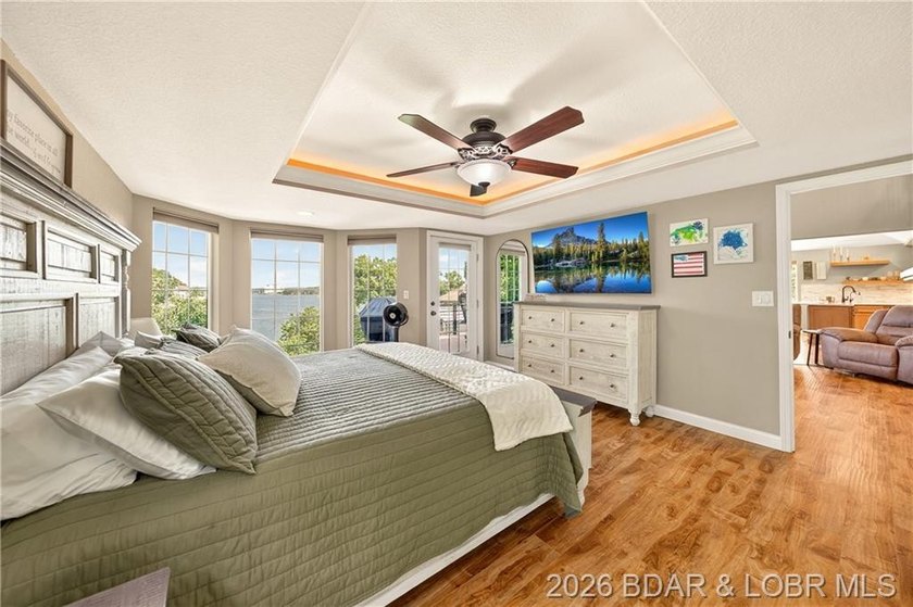 If you've been dreaming of lakefront living, welcome to 18 - photo 23
