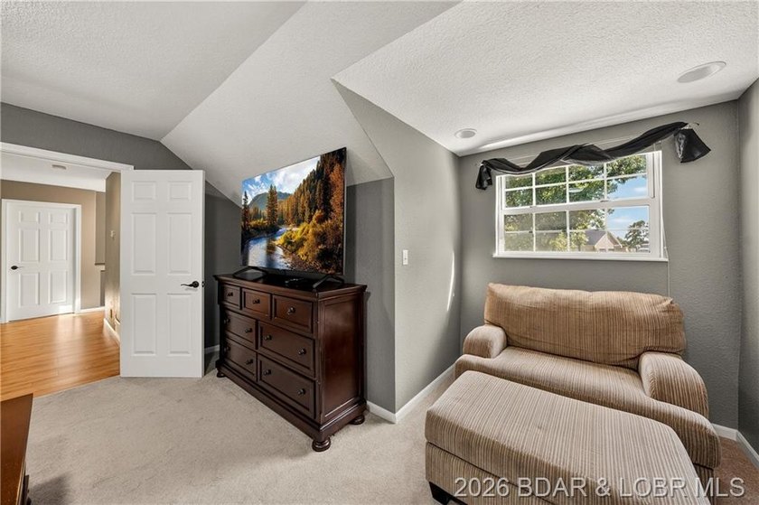 If you've been dreaming of lakefront living, welcome to 18 - photo 35