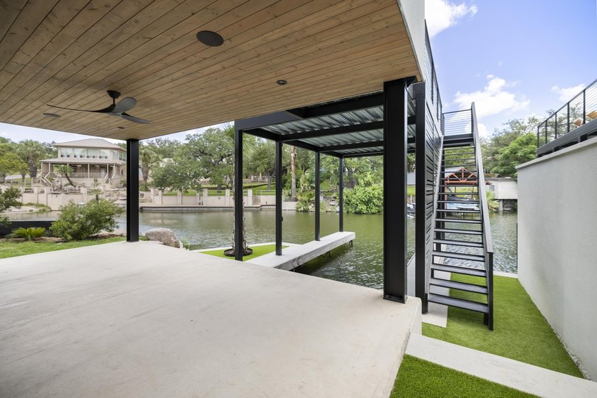 Experience unparalleled luxury living in this stunning - photo 4