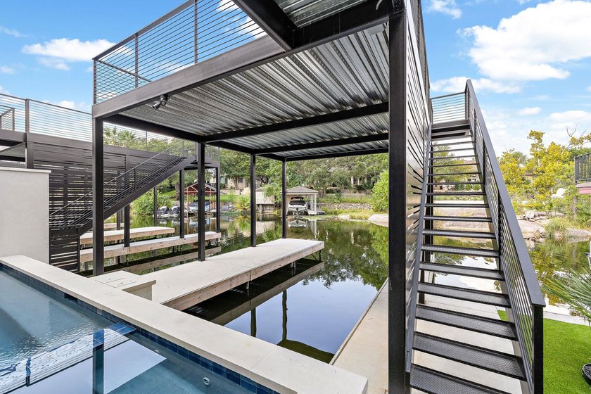 Experience unparalleled luxury living in this stunning - photo 6