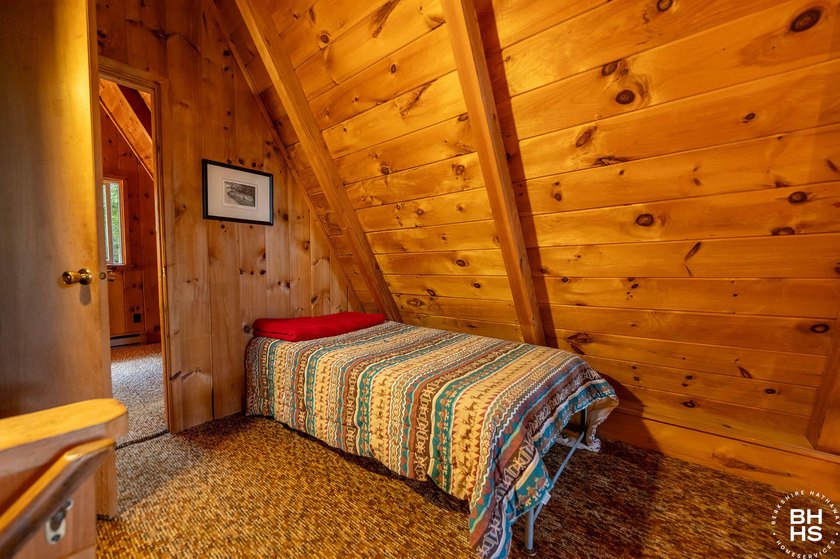 Welcome to 'Windsong', a quintessential original Adirondack - photo 15