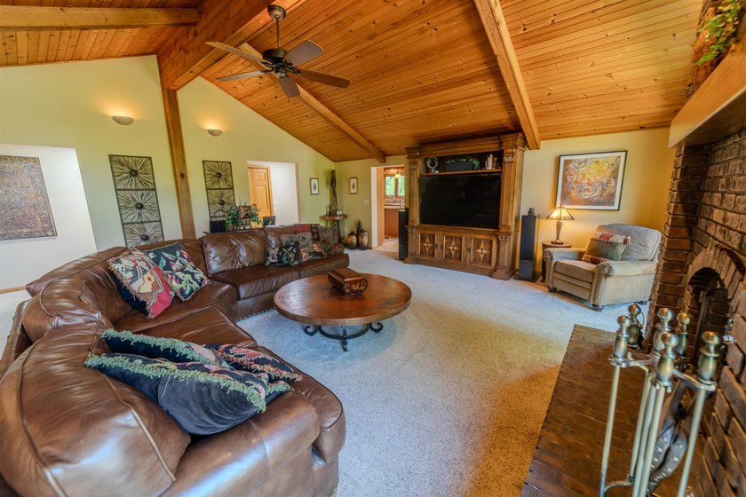 Discover your dream lifestyle in this extraordinary 4-BR, 3BA - photo 26