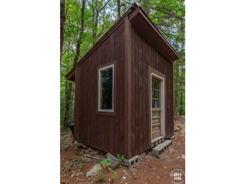 Welcome to 'Windsong', a quintessential original Adirondack - photo 28