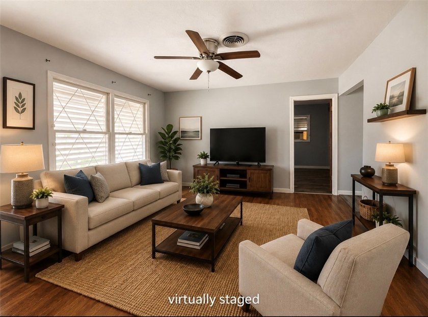 Welcome to 5614 Cordelia- a home filled with wonderful potential - photo 4