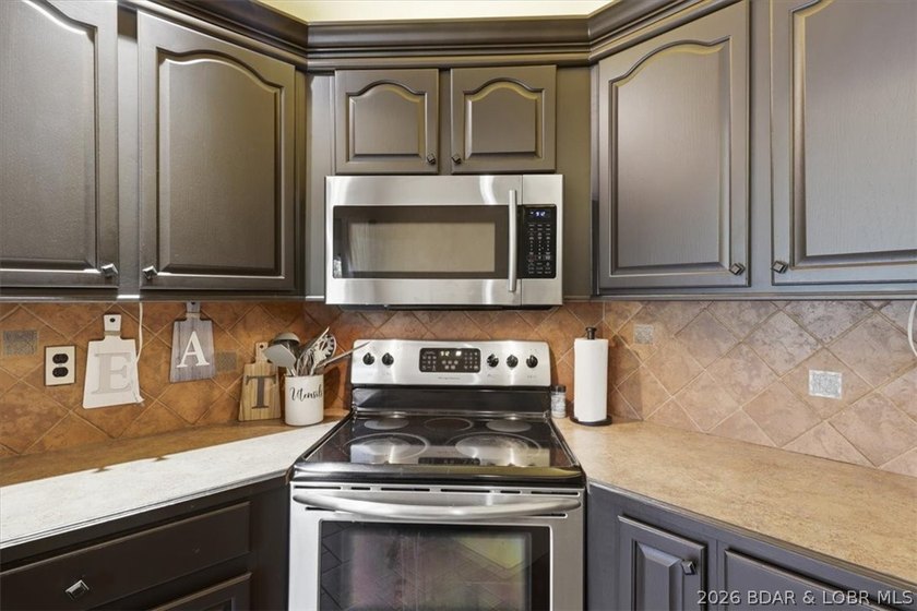 MOTIVATED SELLER!!!! Conveniently situated just off Bagnell Dam - photo 14