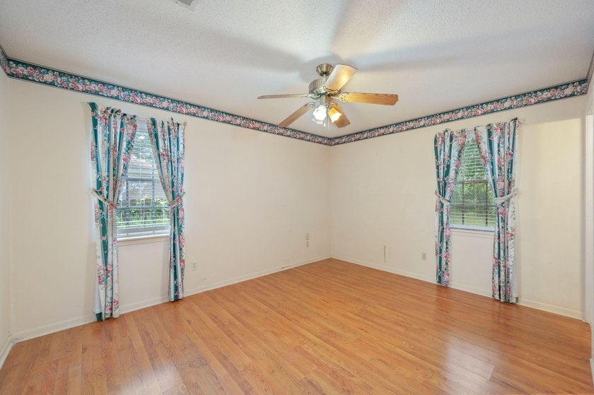 Offered for the first time by its original owner, this - photo 14