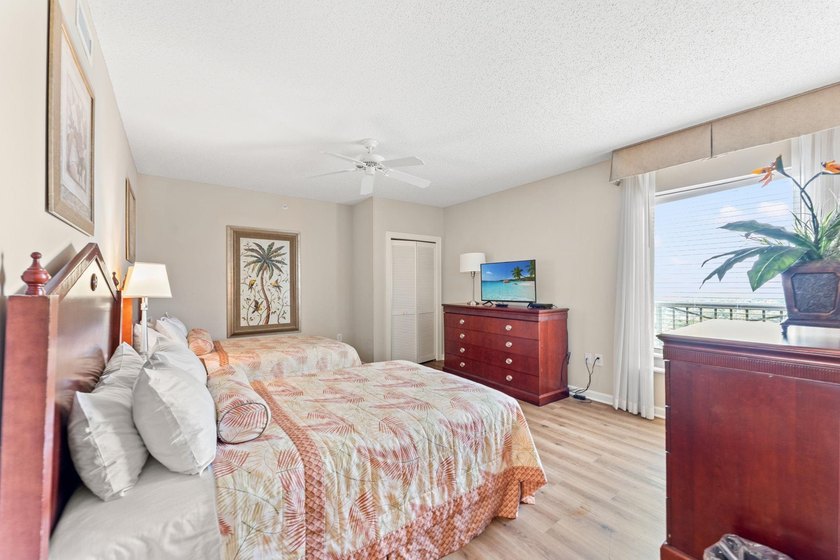 This spectacular ocean view condo puts the royal in Royale Palms - photo 25