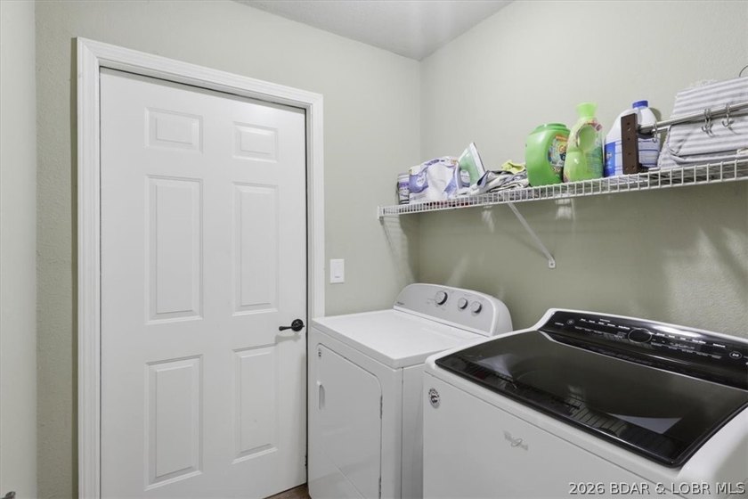 MOTIVATED SELLER!!!! Conveniently situated just off Bagnell Dam - photo 31