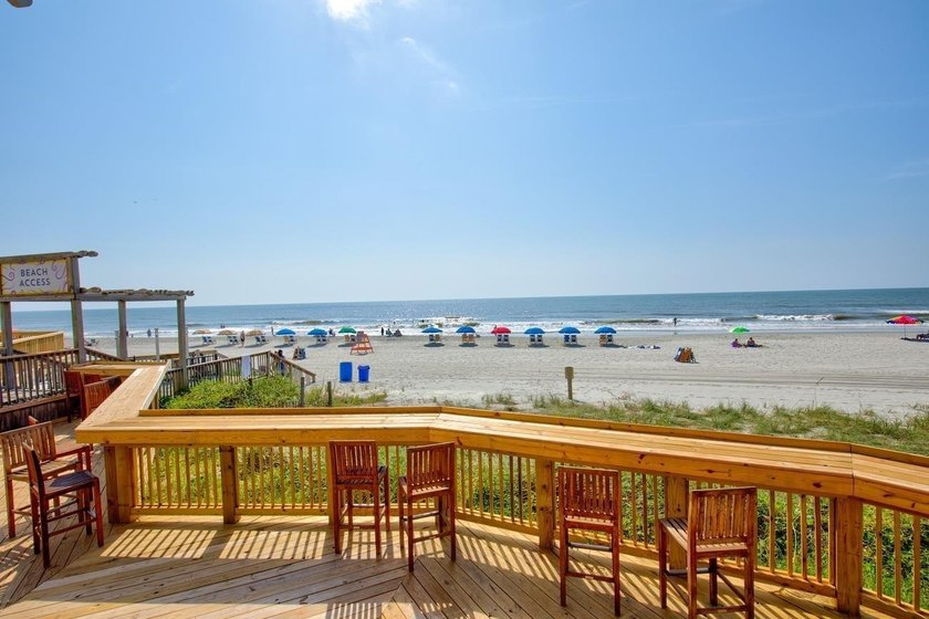 This spectacular ocean view condo puts the royal in Royale Palms - photo 38