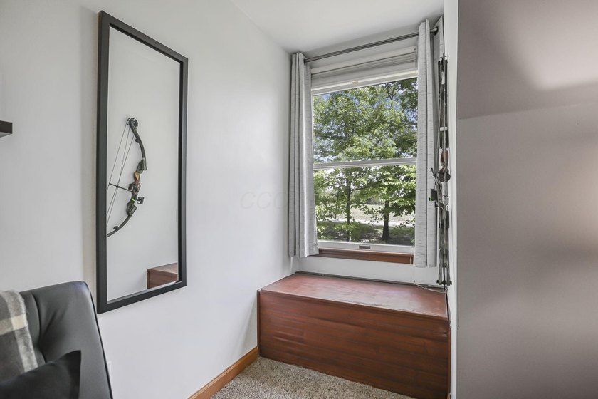 Welcome to Hideaway Hills and this spacious, beautifully updated - photo 45