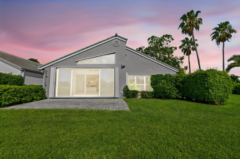 Welcome to a beautifully bright and thoughtfully updated Boynton - photo 30
