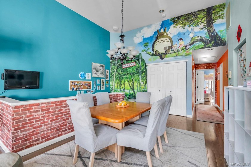Welcome to this beautifully renovated Beechwood model in Oak - photo 4