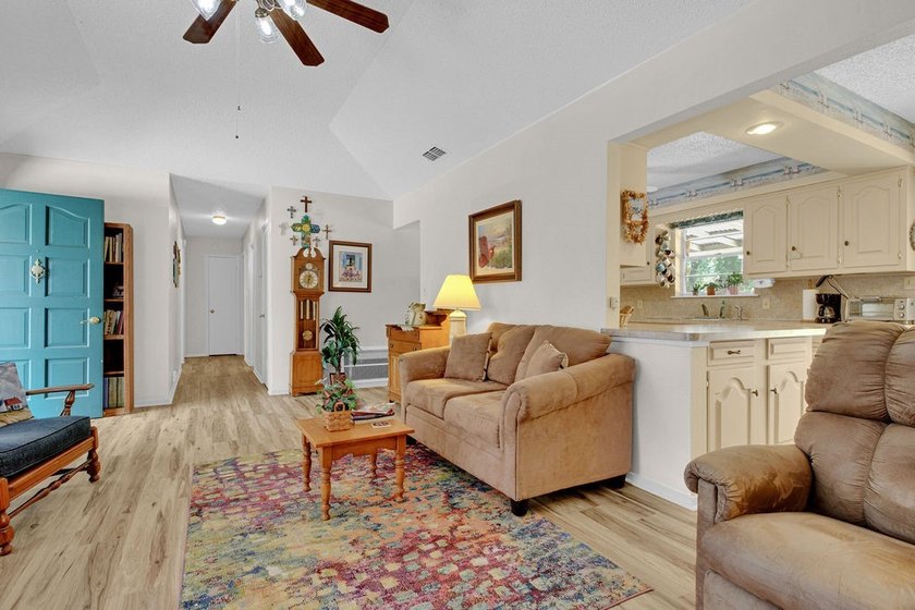 Charming traditional 3-bedroom, 2-bath home offering 1,448 - photo 6