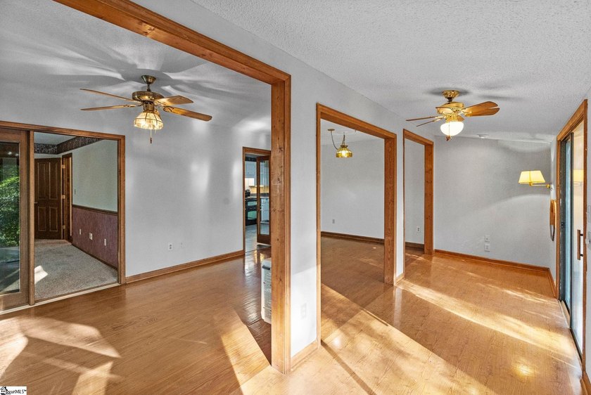 The home features 3 bedrooms, 2.5 bathrooms, and a spacious - photo 14