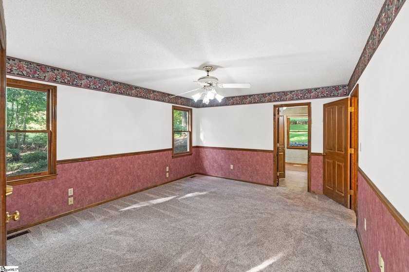 The home features 3 bedrooms, 2.5 bathrooms, and a spacious - photo 17