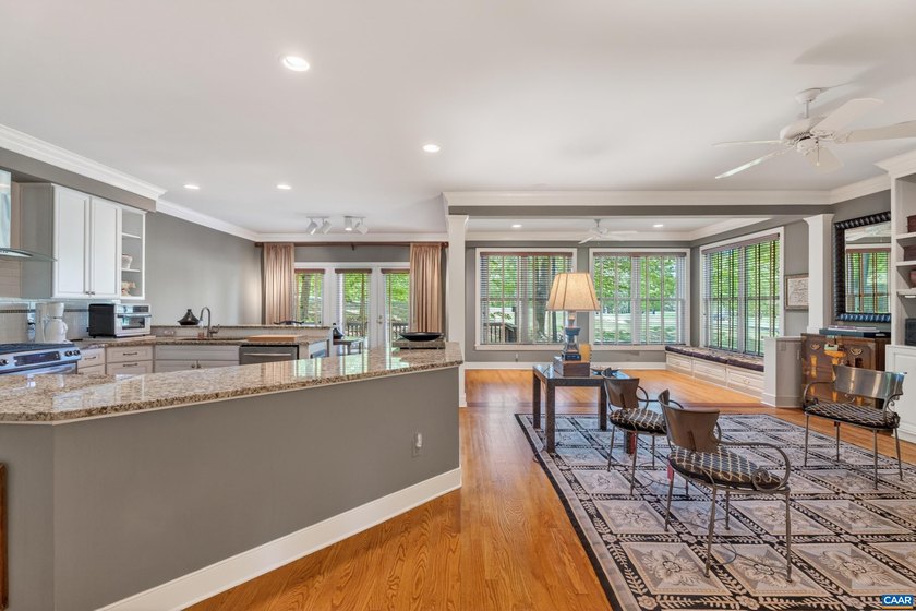 oBeautifully positioned home along the 8th fairway in Glenmore - photo 18