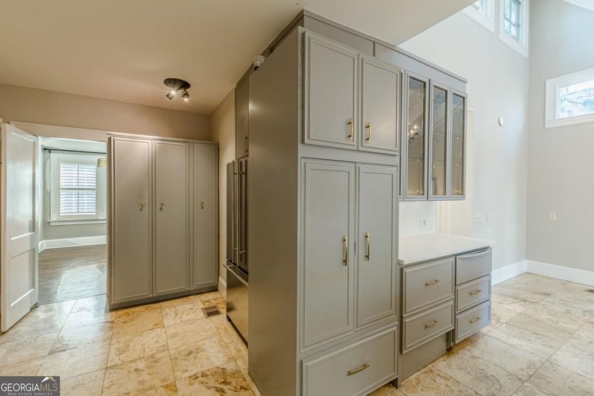 Beautiful four-sided brick home just steps from Woodward - photo 36