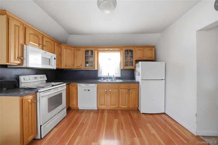 Exceptional opportunity in the heart of East Rockaway! This - photo 7