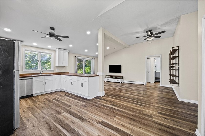WATERFRONT OPPORTUNITIES LIKE THIS DON'T COME AROUND OFTEN! - photo 15
