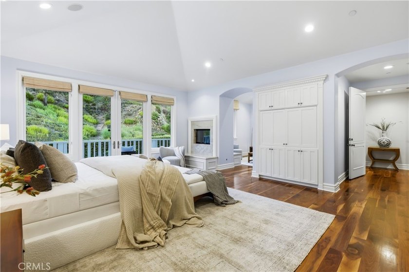 An absolutely extraordinary custom Cape Cod with the premier - photo 25