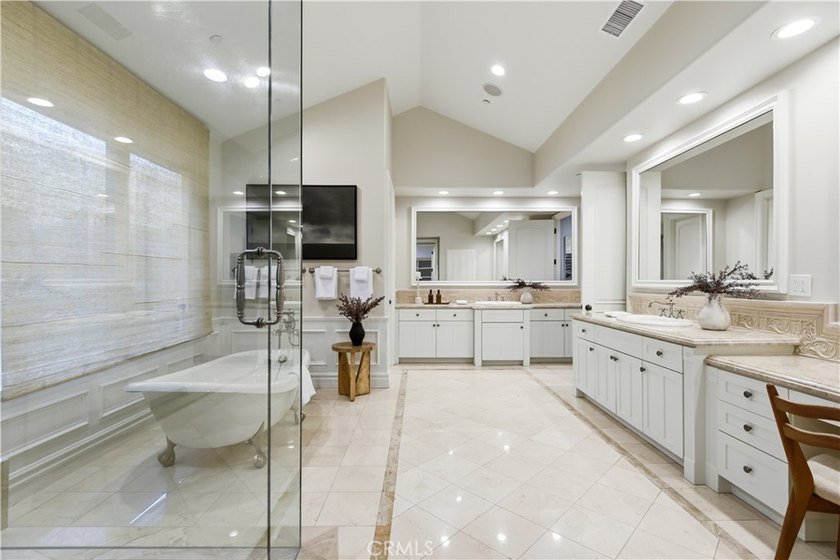 An absolutely extraordinary custom Cape Cod with the premier - photo 27