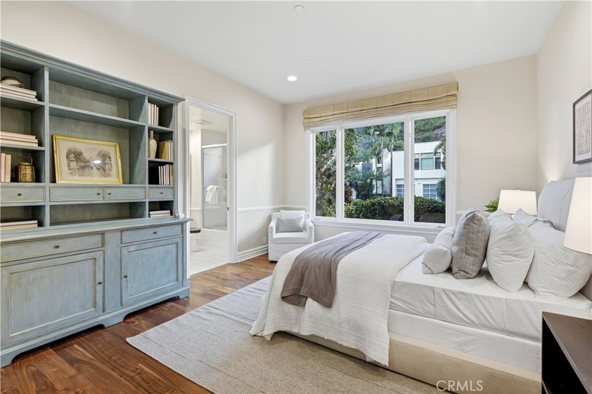 An absolutely extraordinary custom Cape Cod with the premier - photo 31