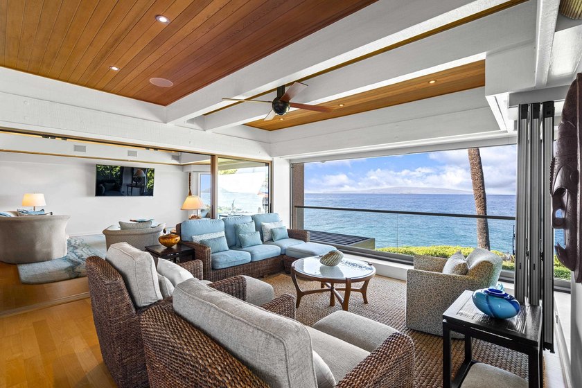 Positioned in the coveted front row of Wailea Point, Residence - photo 33