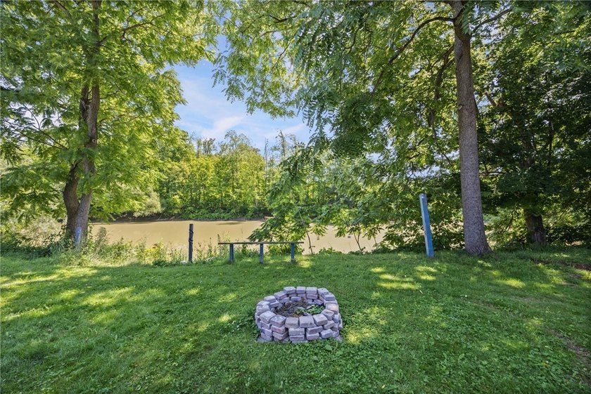 WATERFRONT OPPORTUNITIES LIKE THIS DON'T COME AROUND OFTEN! - photo 36