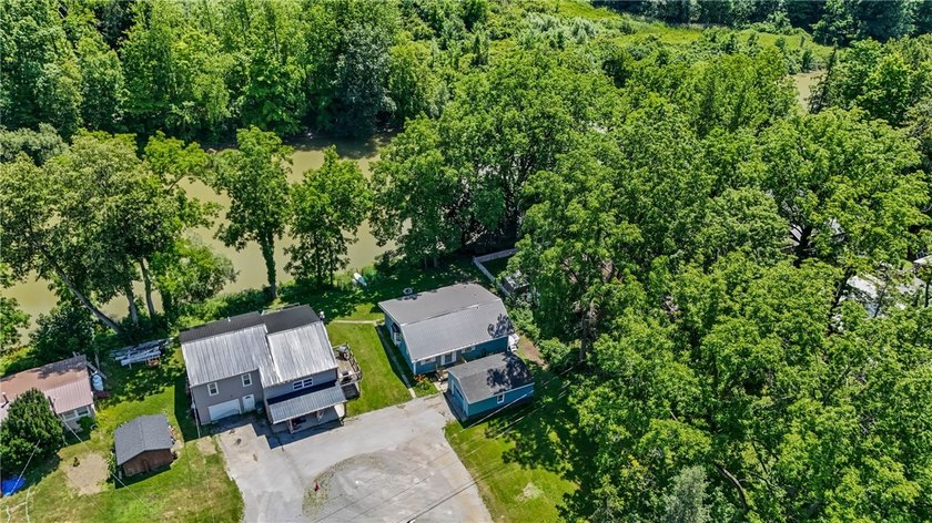 WATERFRONT OPPORTUNITIES LIKE THIS DON'T COME AROUND OFTEN! - photo 40