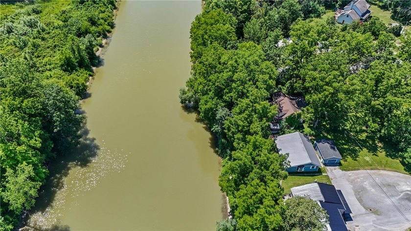 WATERFRONT OPPORTUNITIES LIKE THIS DON'T COME AROUND OFTEN! - photo 42