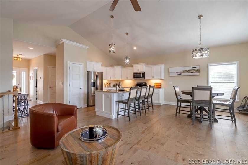 Prime Lake View Villa at The Villas at Tuscany! This barely used - photo 11
