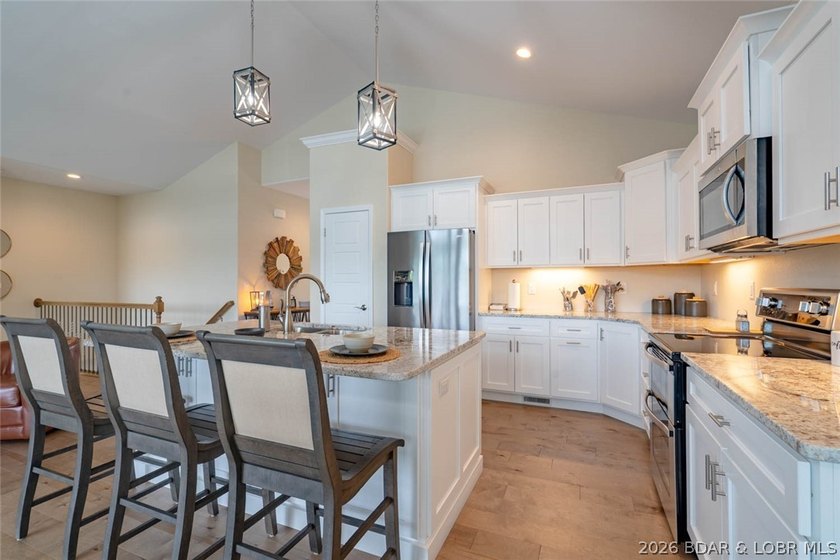 Prime Lake View Villa at The Villas at Tuscany! This barely used - photo 14