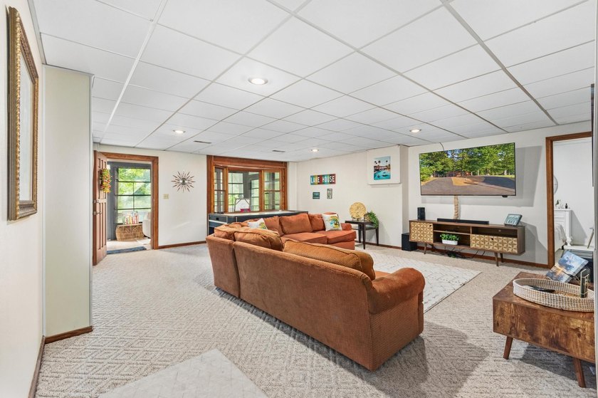 Enjoy lake life at its finest with this beautiful 4-bedroom - photo 17
